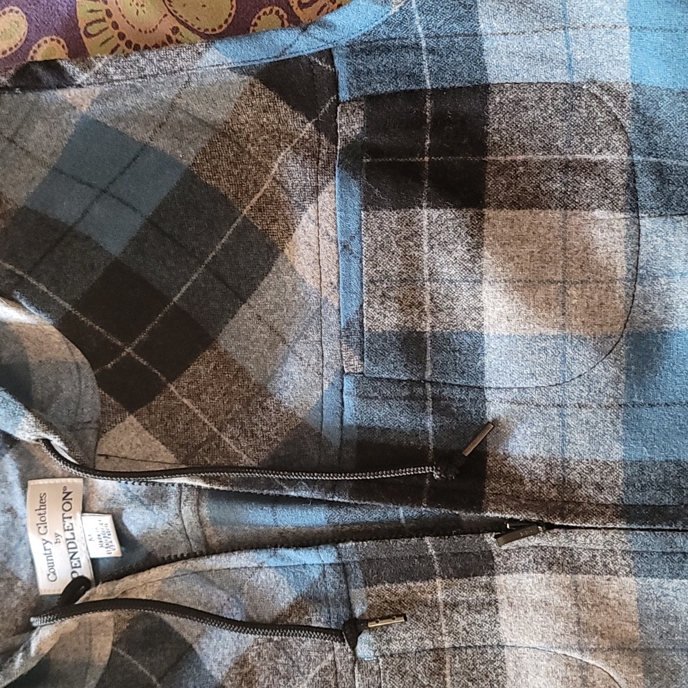 Amazing!! 90s Pendleton Zip Up Hooded Vest with Pockets Galore! Perfect! - Picture 3 of 9